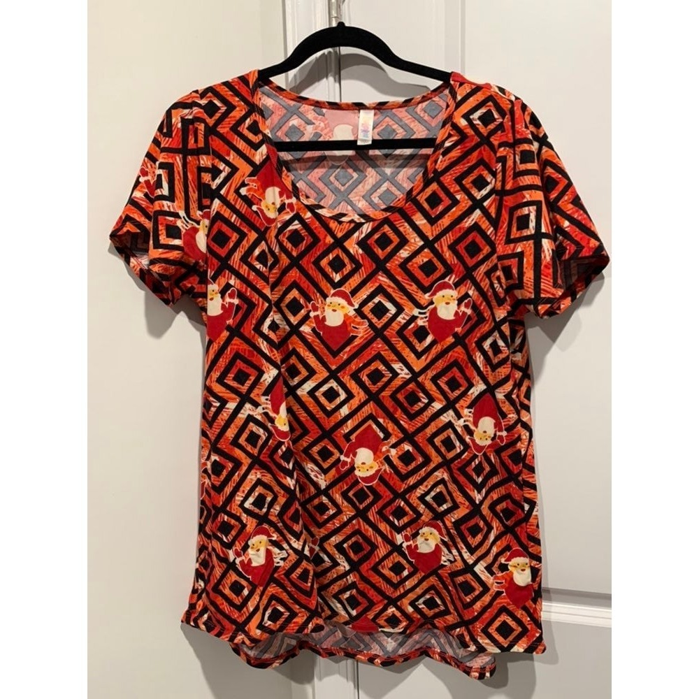 LuLaRoe Holiday‎ Classic Short Sleeve Shirt w Santa